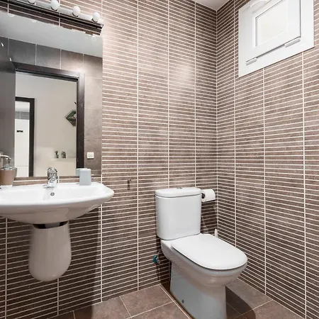 Home2book Fiona Private Pool & Wifi Vila